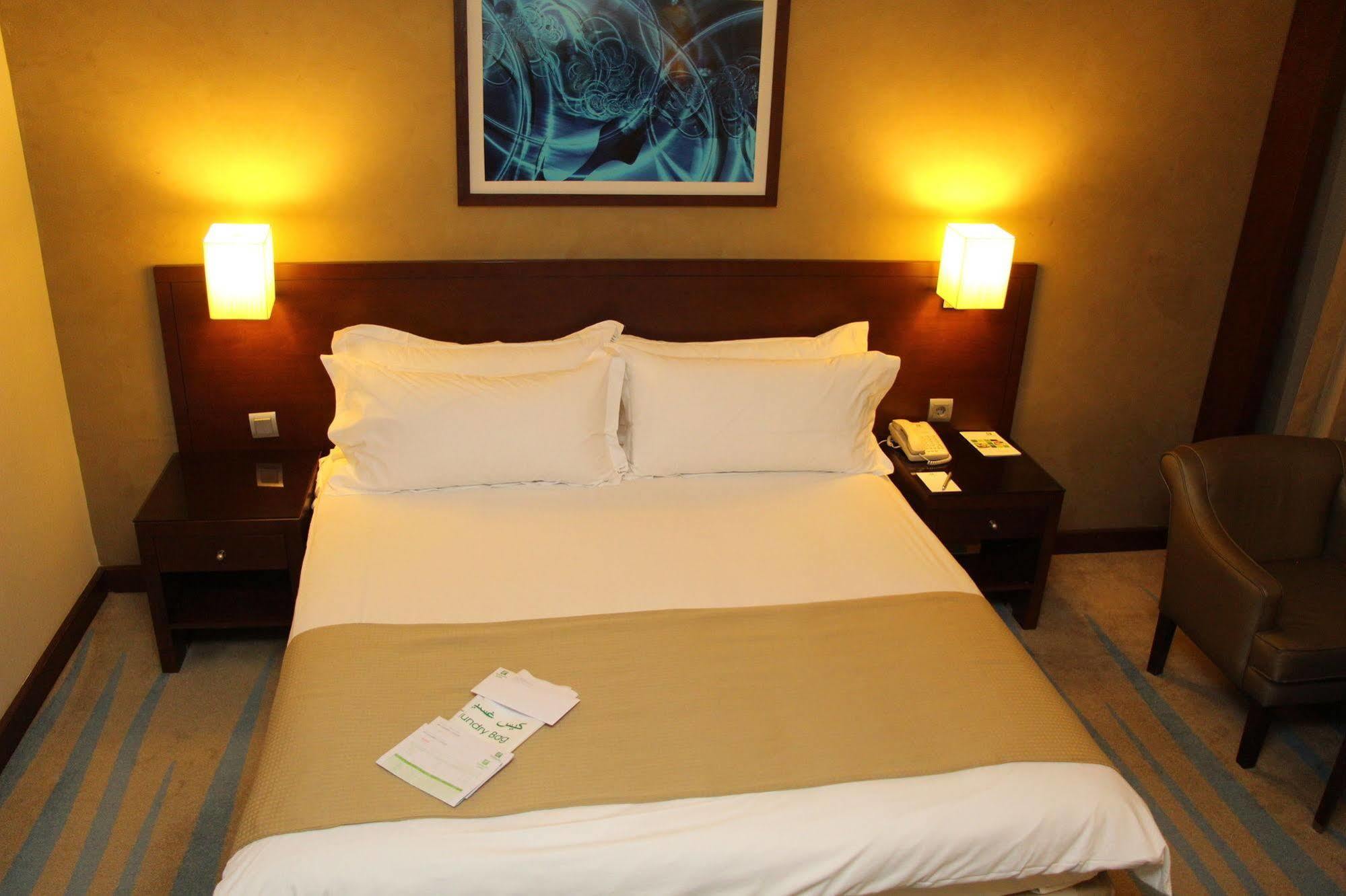 Holiday Inn Riyadh Izdihar By Ihg Buitenkant foto