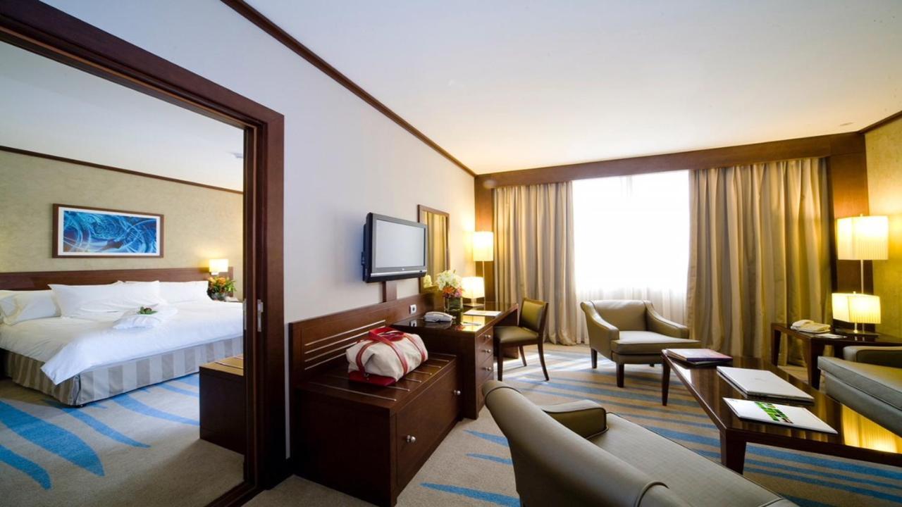 Holiday Inn Riyadh Izdihar By Ihg Buitenkant foto