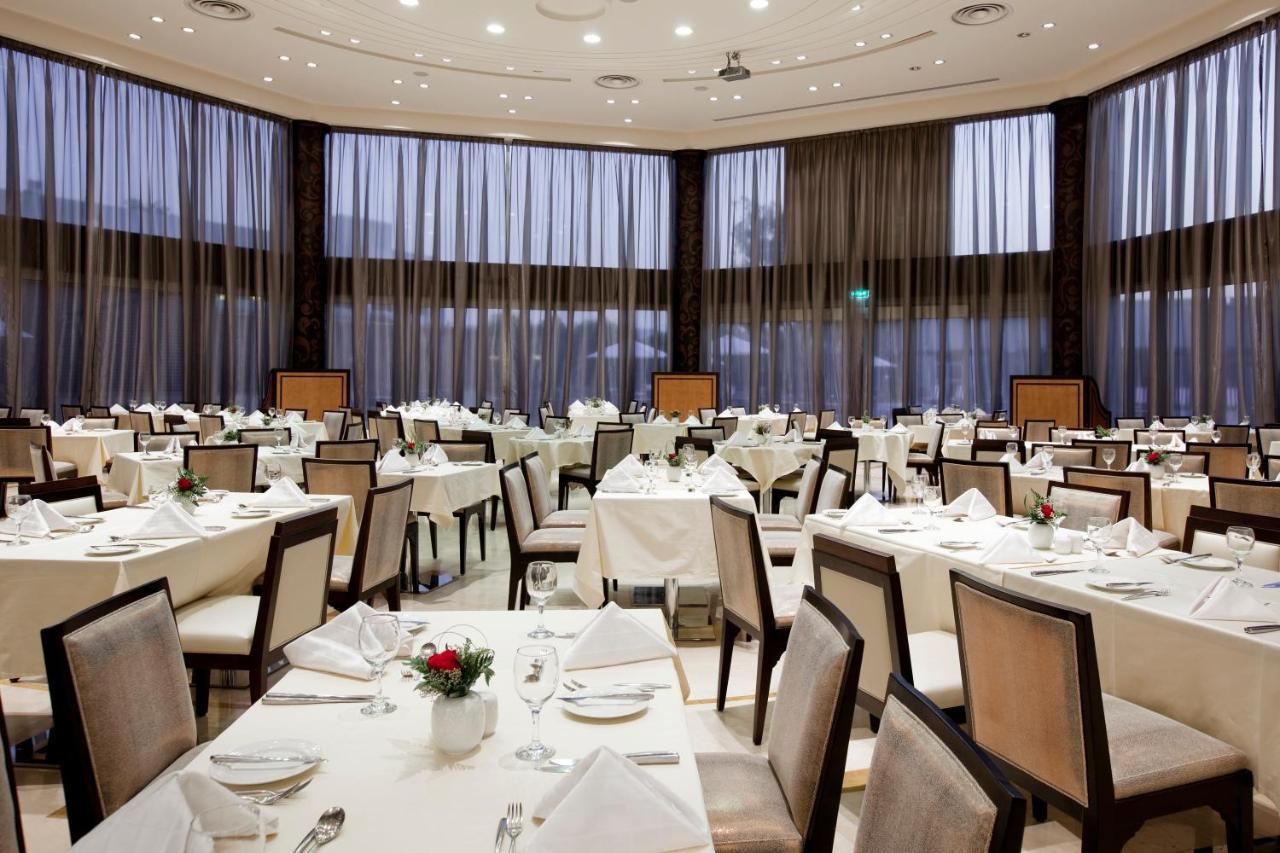 Holiday Inn Riyadh Izdihar By Ihg Buitenkant foto